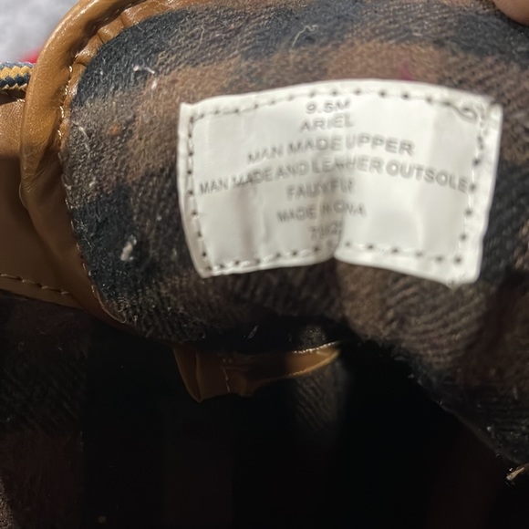 Duck Boot - Picture 5 of 6